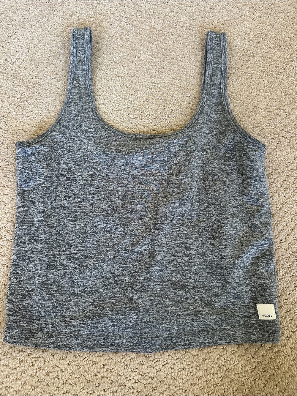 Vuori 3-piece Halo Performance Set - Tank, Hoodie & Drawstring joggers - Picture 6 of 7